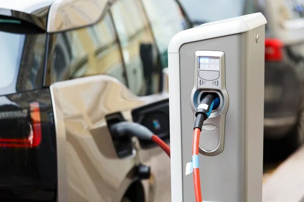 未來趨勢：汽車充電樁行業發展與機遇