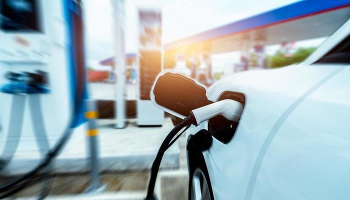 電動(dòng)汽車(chē)充電樁的安全性評(píng)估與用戶指南