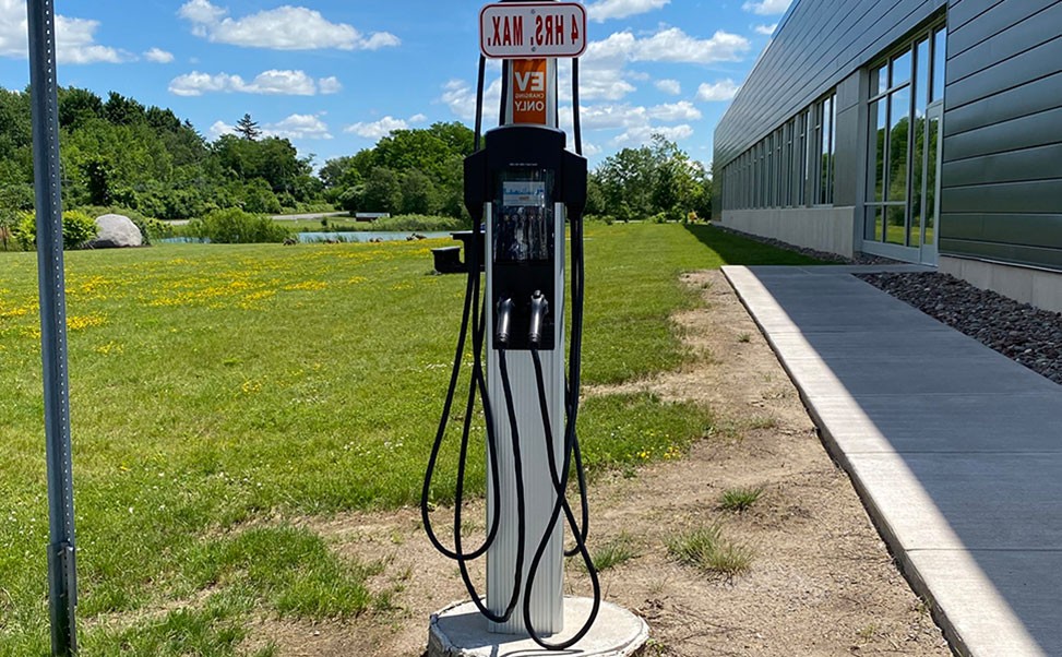 電動(dòng)汽車充電樁：安全高效，驅(qū)動(dòng)綠色出行新紀(jì)元